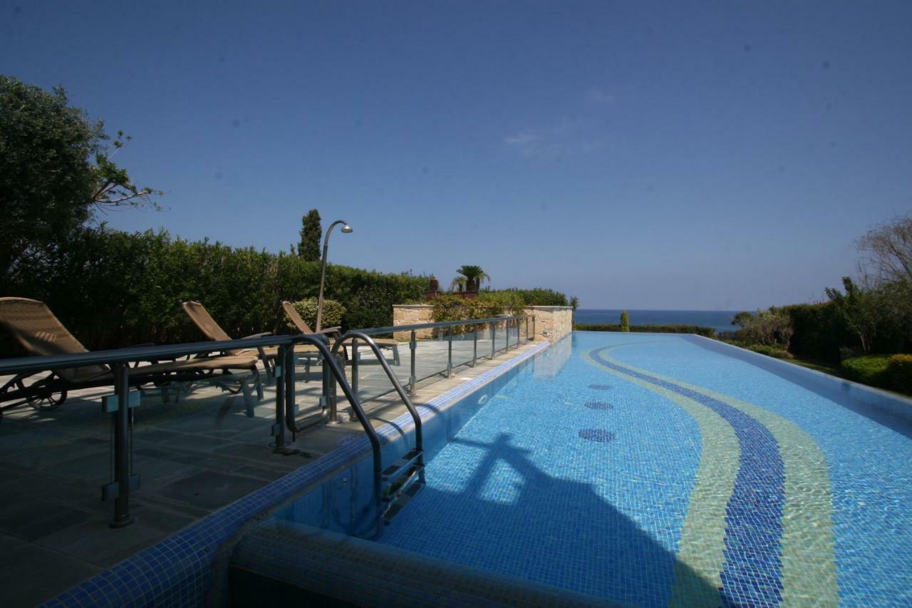Beach Villa Olivia Neo Chorio Exterior foto
